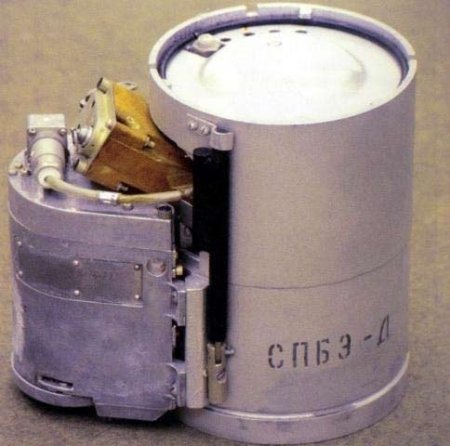 Бомбовая кассета с самоприцеливающимися БЭ РБК-500 СПБЭ-Д (Россия)