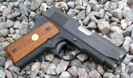 Пистолет Colt Officer's ACP MK IV series 80 (США) 
