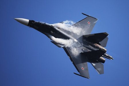 Ангола получила шесть российских истребителей Су-30 