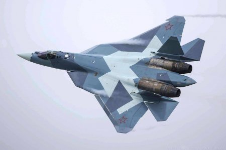 Российский самолет пятого поколения Т-50 (ПАК ФА)