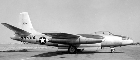 Бомбардировщик NORTH AMERICAN B-45 «TORNADO» (США)