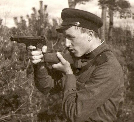 Автоматический пистолет Стечкина АПС / АПБ (СССР)