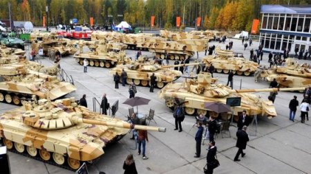 РФ позвала более 100 государств на оружейную выставку Russia Arms Expo