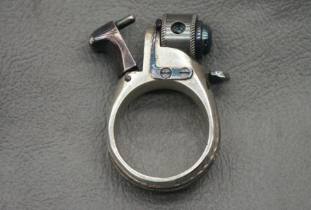 Стреляющие перстни: Кольцо-револьвер Форсайта