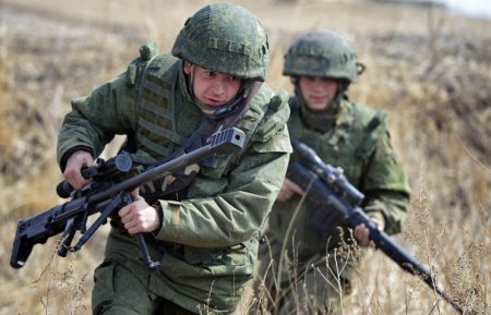Почти 450 российских десантников переброшены в Таджикистан на учения ОДКБ