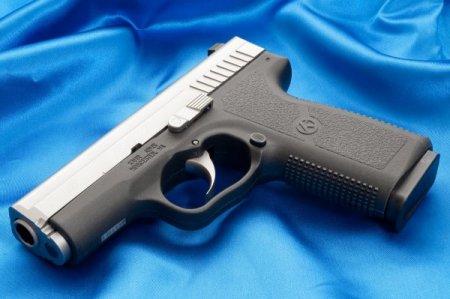 Пистолет Kahr P45 (США)