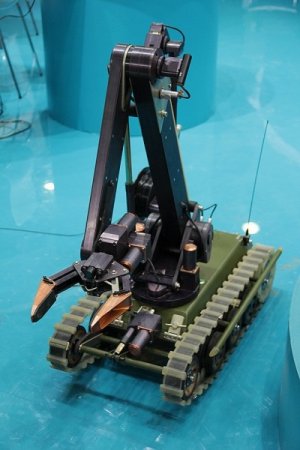 Сапёрный робот легкого класса «Кобра-1600» включен в гособоронзаказ 2016 года