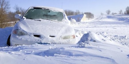 Как не замерзнуть зимой в стоящем автомобиле