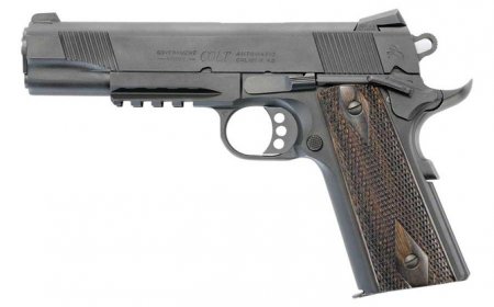 Пистолет Colt M1911 Rail Gun (США) 