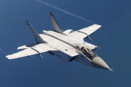 В Липецком авиацентре отметили "космические" возможности МиГ-31 