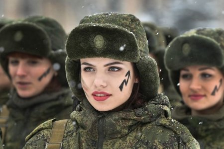 Россия выставит на танковый биатлон женский экипаж 