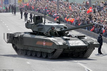 Непробиваемый: защиту танка Т-14 "Армата" высоко оценили в Индии