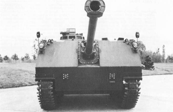 Опытный истребителя танков AMX-10M ACRA (Франция)