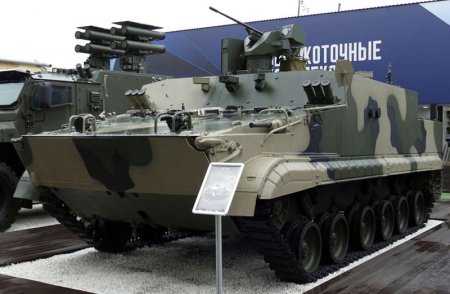 Гусеничный бронетранспортер БТ-3Ф (Россия)